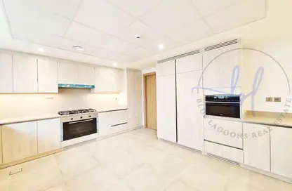 شقة - 4 غرف نوم - 4 حمامات للايجار في أورا الحاجز - أبراج بحيرات الجميرا - دبي شقة - 4 غرف نوم - 4 حمامات للايجار في أورا الحاجز - أبراج بحيرات الجميرا - دبي