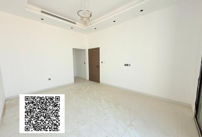 102831768 - Property Image 2