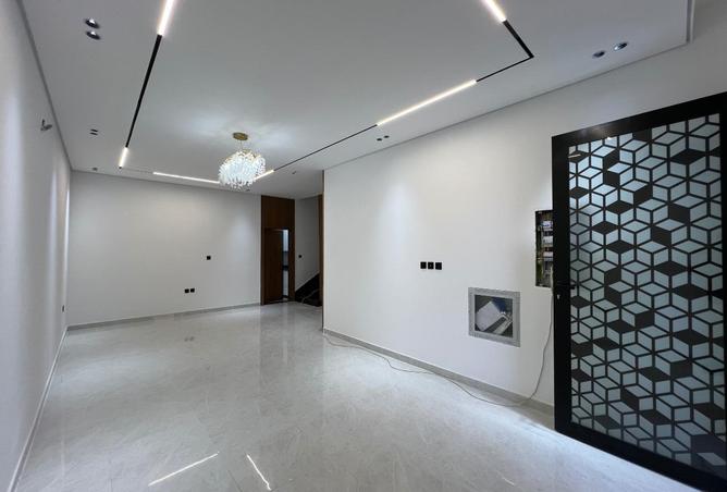 93992932 - Property Image 3