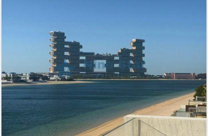 Villa - 4 - 4 for sale in Garden Homes Frond B - Garden Homes - Palm Jumeirah - Dubai
