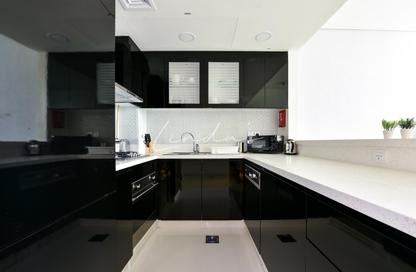 Apartment - 1 - 2 for rent in Bay's Edge - Business Bay - Dubai