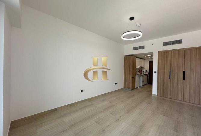 79823794 - Property Image 2