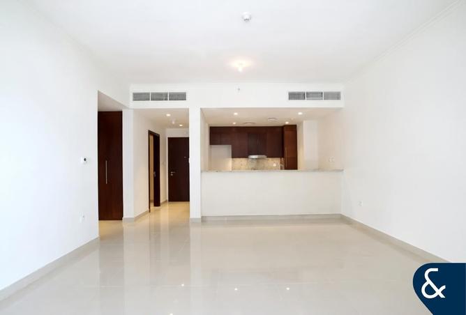 76985359 - Property Image 2