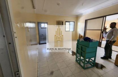 Villa - 6 Bedrooms - 2 Bathrooms for rent in Al Sabkha - Al Riqqa - Sharjah