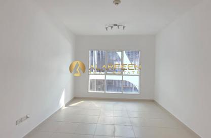Apartment - 1 - 2 for rent in Oxford Building - District 14 - Jumeirah Village Circle - Dubai
