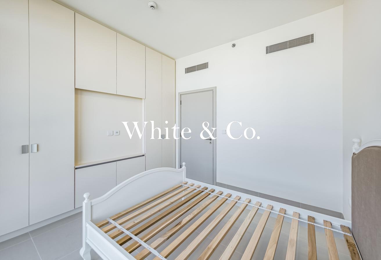 AMAZING VIEW | GOOD DEAL | NEVER LIVED IN photo 14