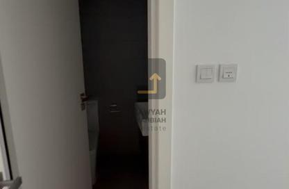 Apartment - 1 Bedroom - 2 Bathrooms for rent in Al Mamsha - Muwaileh - Sharjah