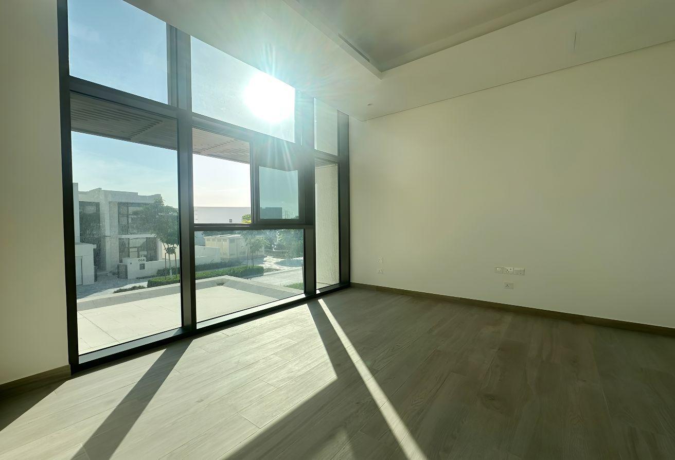 Brand new | Unfurnished | Ready to Move In photo 10