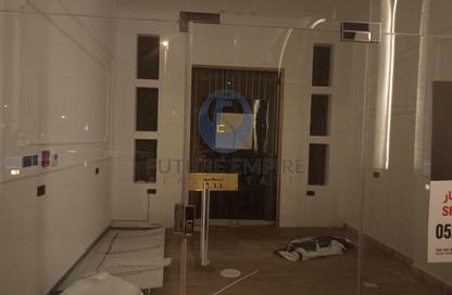 Shop - Studio - 1 Bathroom for rent in Al Nasr Central Building - Oud Metha - Bur Dubai - Dubai