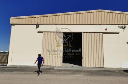 Warehouse - Studio - 3 Bathrooms for rent in Al Sajaa S - Al Sajaa - Sharjah