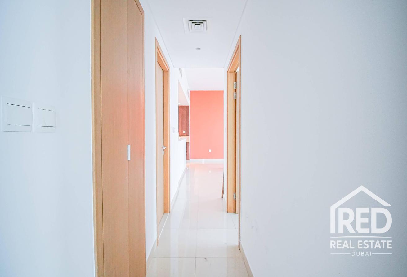 High Floor | Spacious | Vacant | Panoramic View photo 10