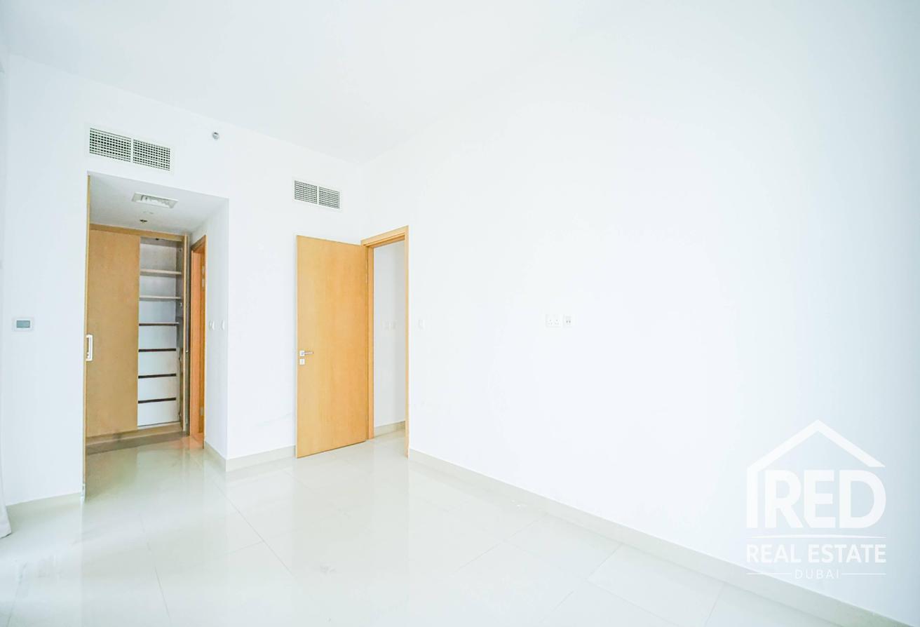 High Floor | Spacious | Vacant | Panoramic View photo 8