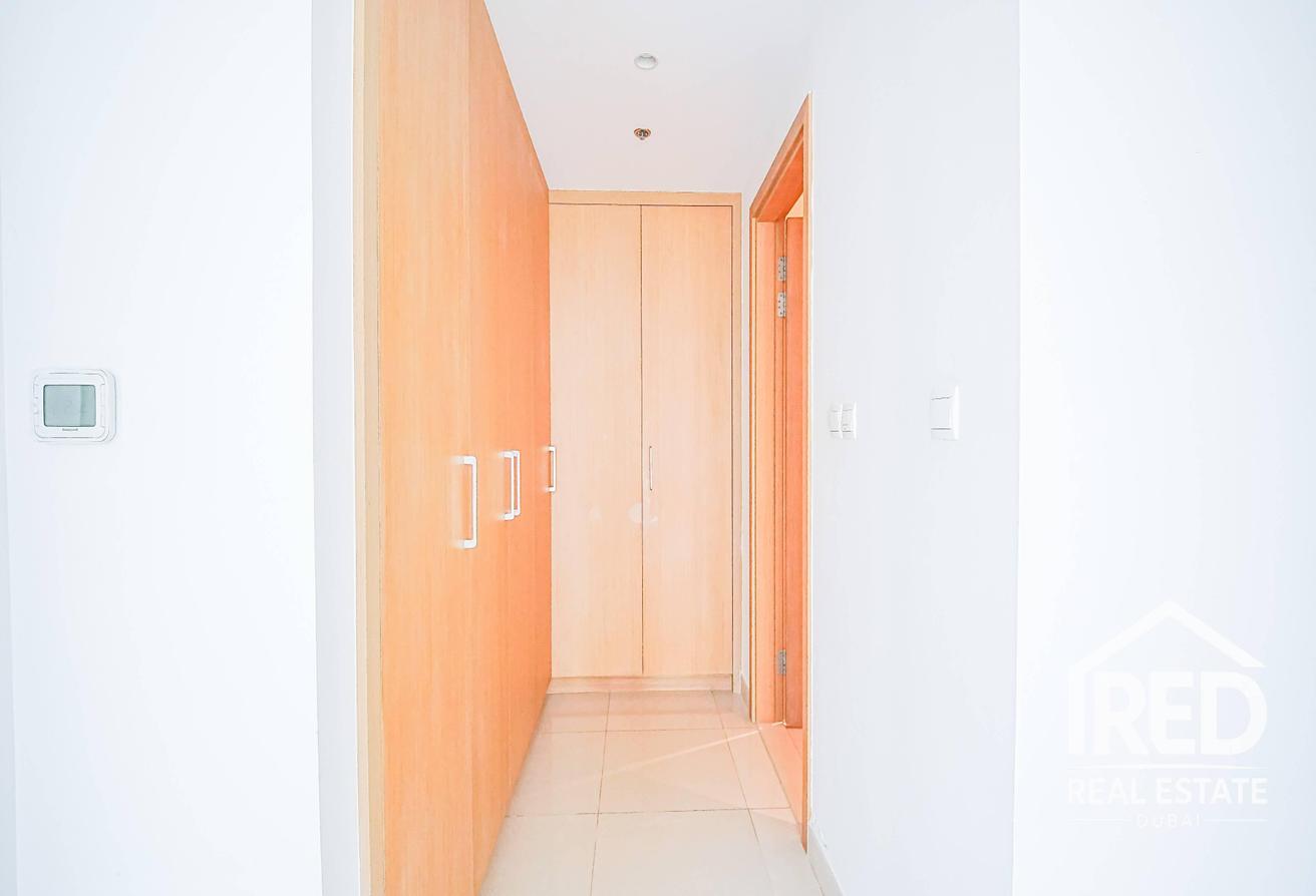 High Floor | Spacious | Vacant | Panoramic View photo 11
