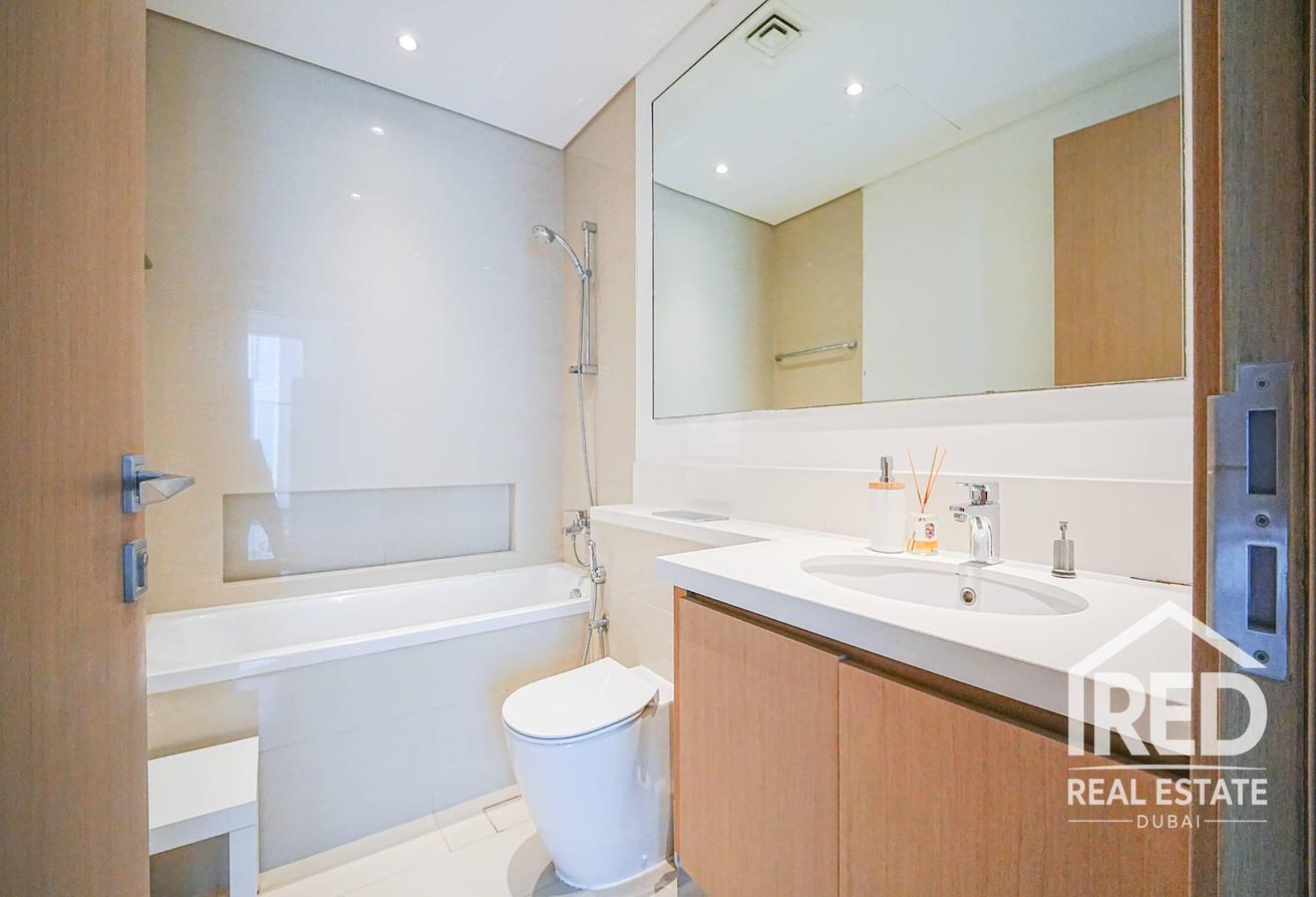 High Floor | Spacious | Vacant | Panoramic View photo 14