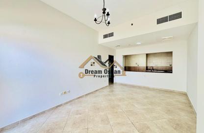 Apartment - 1 - 2 for rent in Al Thuraya Building - Dubai Silicon Oasis - Dubai