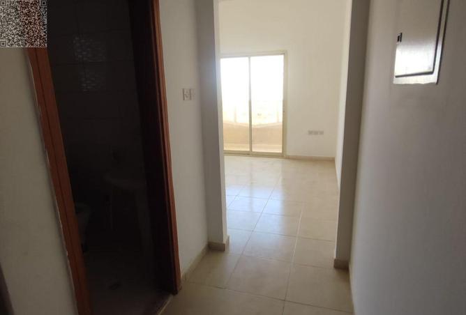 100401786 - Property Image 2