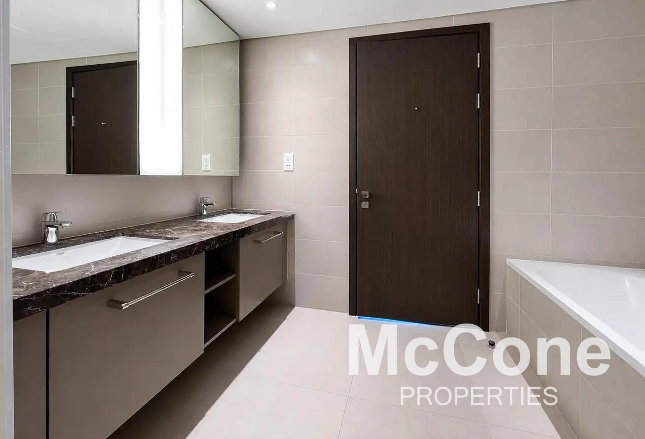 06 Layout | High Floor | Corner Unit | Spacious photo 15