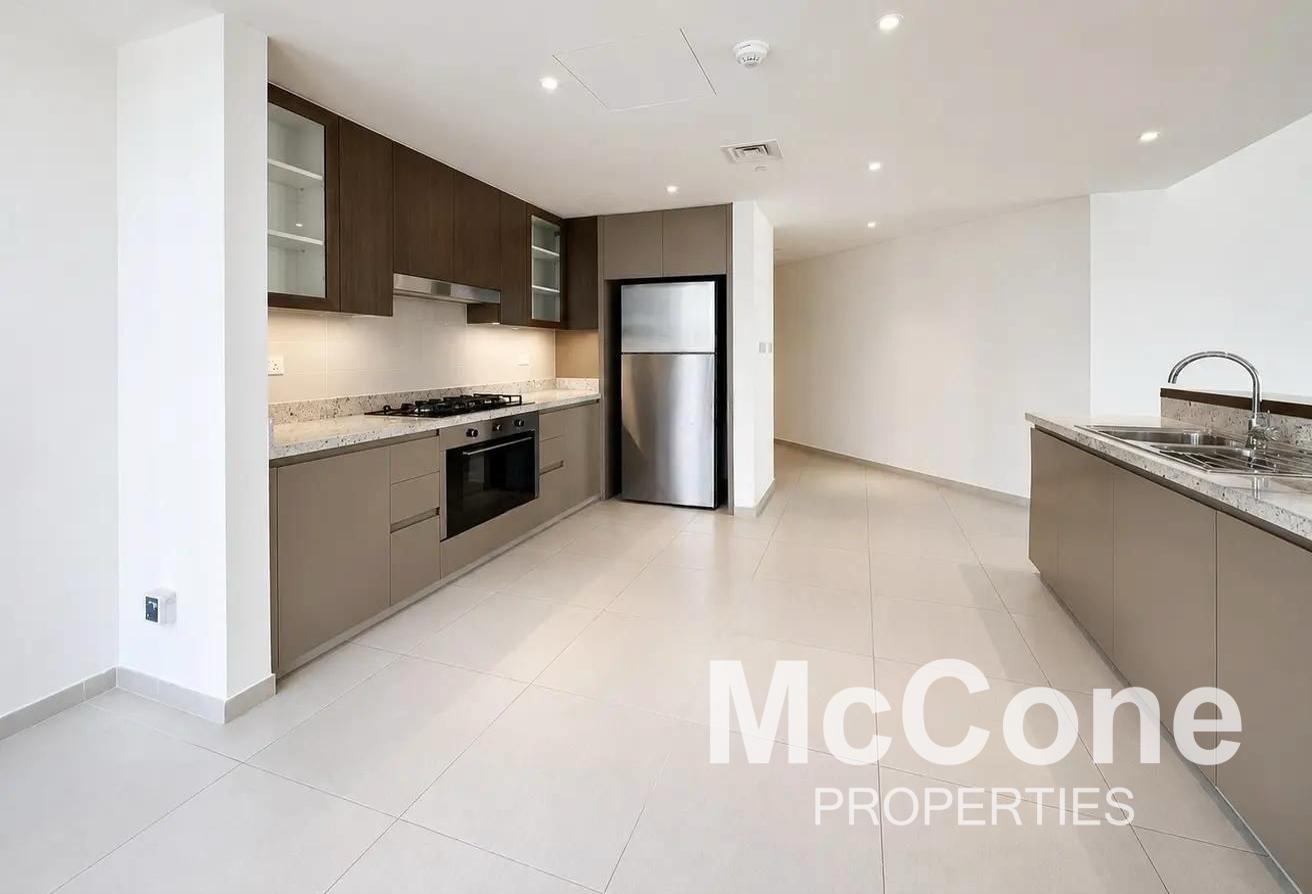 06 Layout | High Floor | Corner Unit | Spacious photo 5