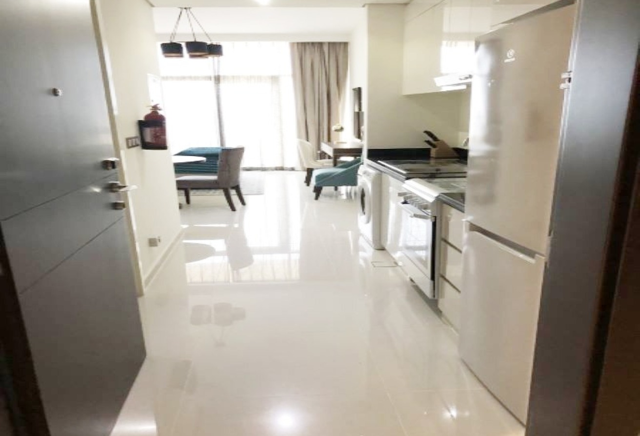 Luxury Furnished Studio| Balcony|Available Now — image 9