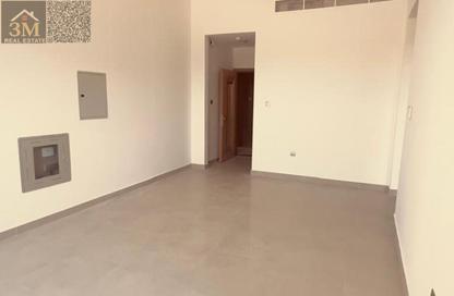 Apartment - 1 Bedroom - 2 Bathrooms for rent in Al Jurf Industrial 3 - Al Jurf Industrial - Ajman