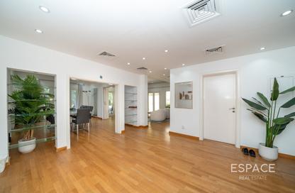 Villa - 5 - 4 for rent in Meadows 4 - Meadows - Dubai