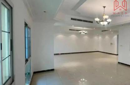 Villa - 4 - 5 for rent in Umm Suqeim 2 Villas - Umm Suqeim 2 - Umm Suqeim - Dubai