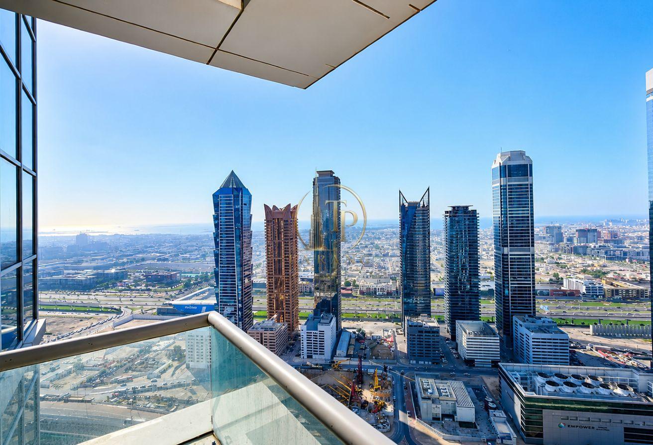 Exclusive | Skyline Penthouse | Vacant photo 17