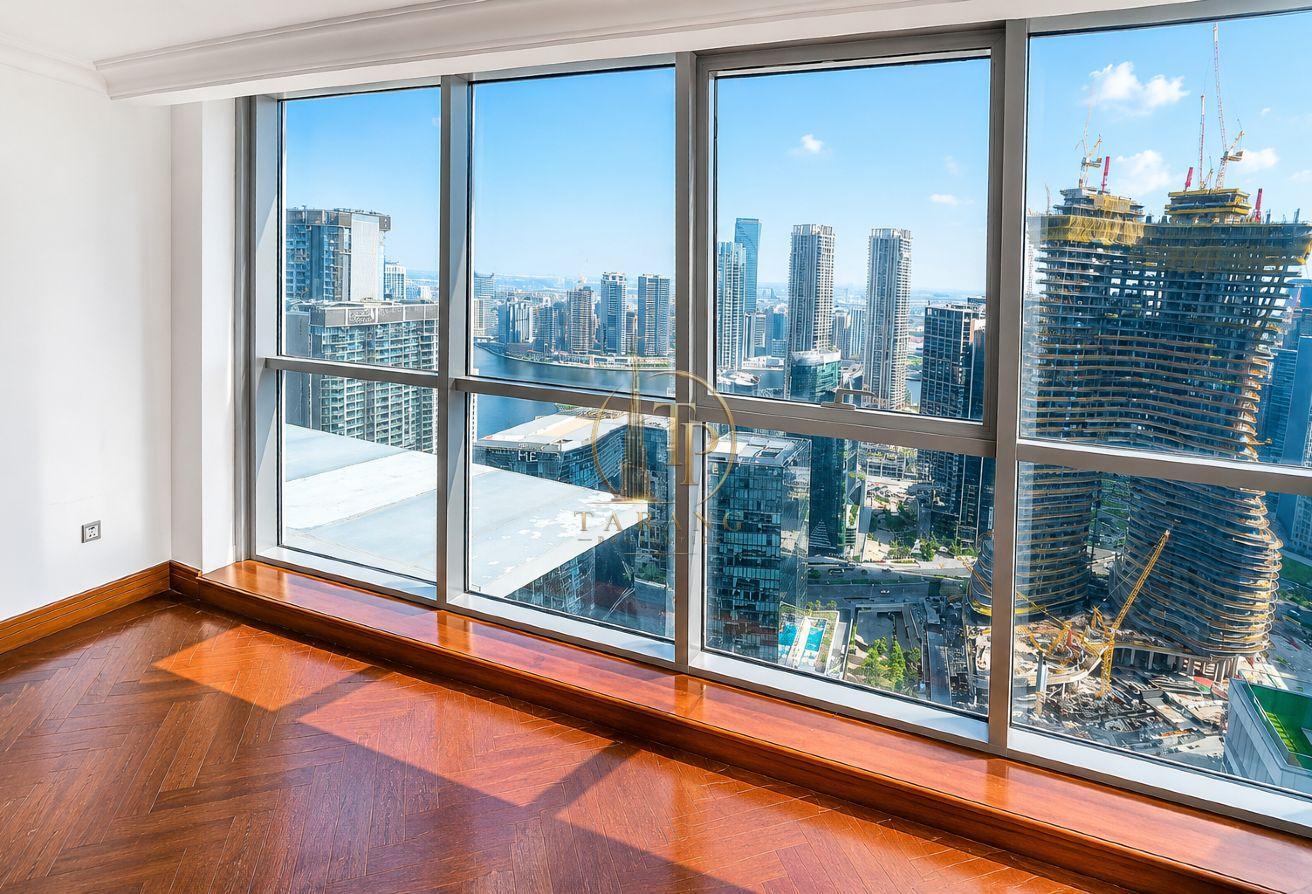 Exclusive | Skyline Penthouse | Vacant photo 4