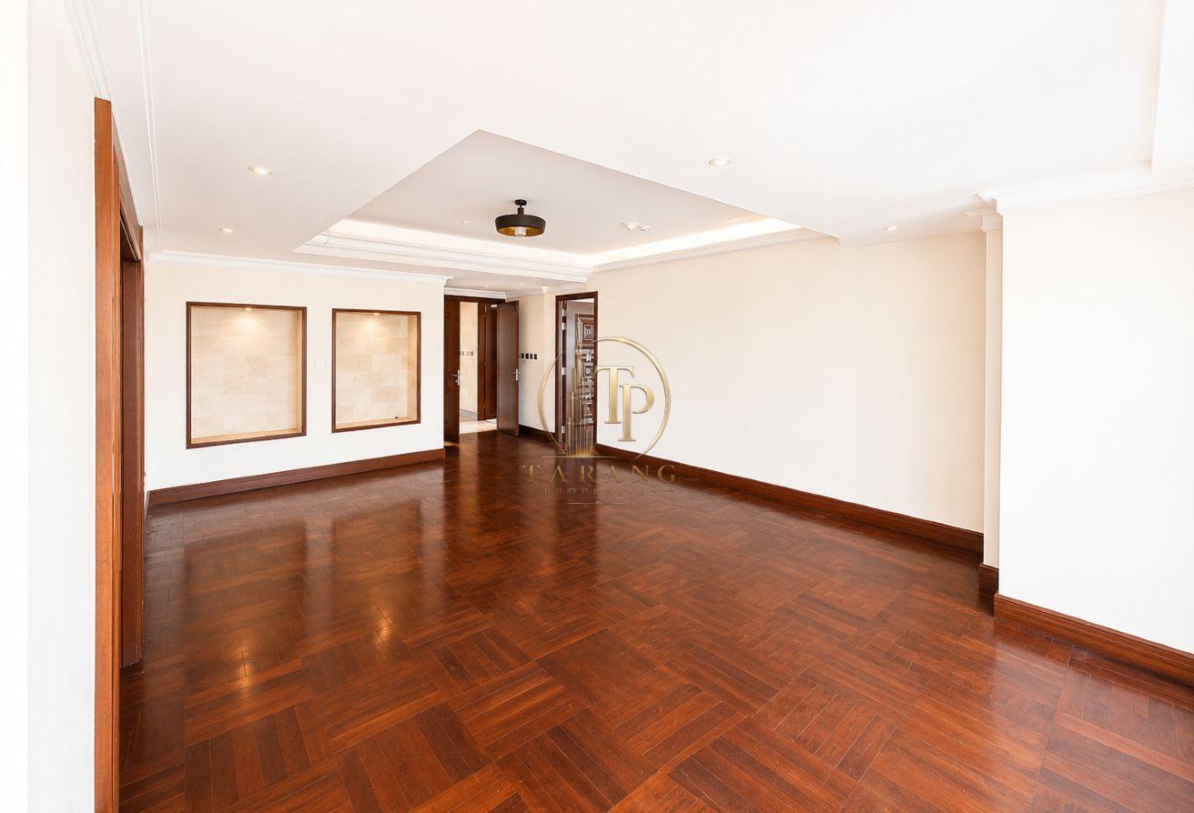 Exclusive | Skyline Penthouse | Vacant photo 8
