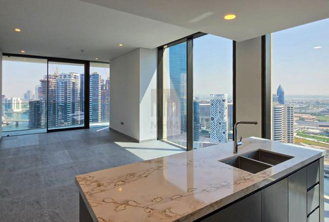 Full Canal View | Corner Unit | On High Floor photo 3