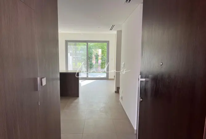 93996459 - Property Image 3