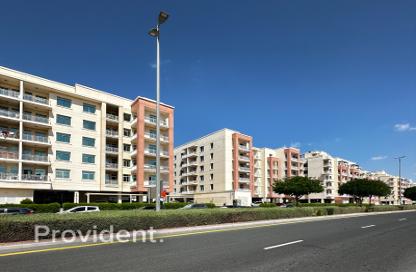 Apartment - 1 Bedroom - 1 Bathroom for sale in Mazaya 25 - Queue Point - Liwan - Dubai Apartment - 1 Bedroom - 1 Bathroom for sale in Mazaya 25 - Queue Point - Liwan - Dubai
