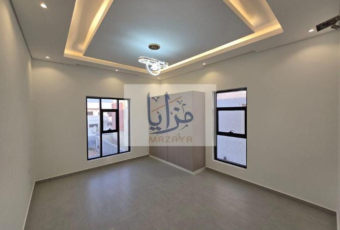 100421126 - Property Image 3
