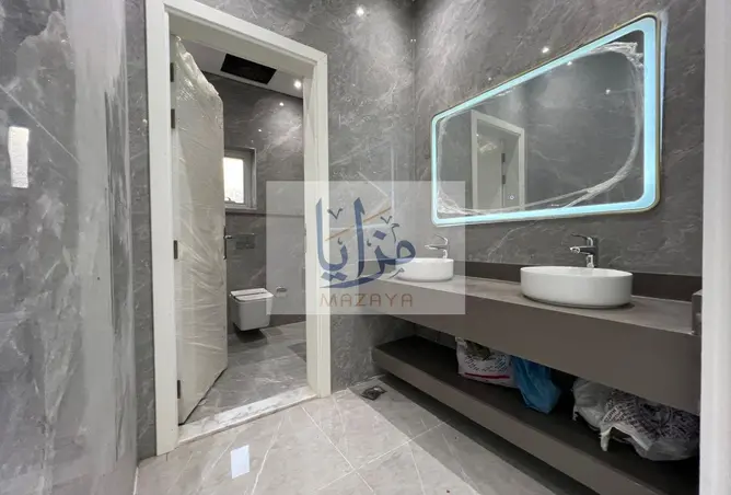 155579972 - Property Image 3