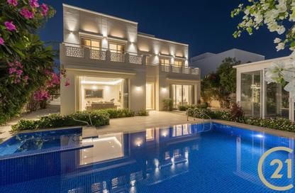Villa - 4 Bedrooms - 5 Bathrooms for rent in Meadows 8 - Meadows - Dubai