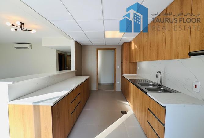 98716683 - Property Image 3
