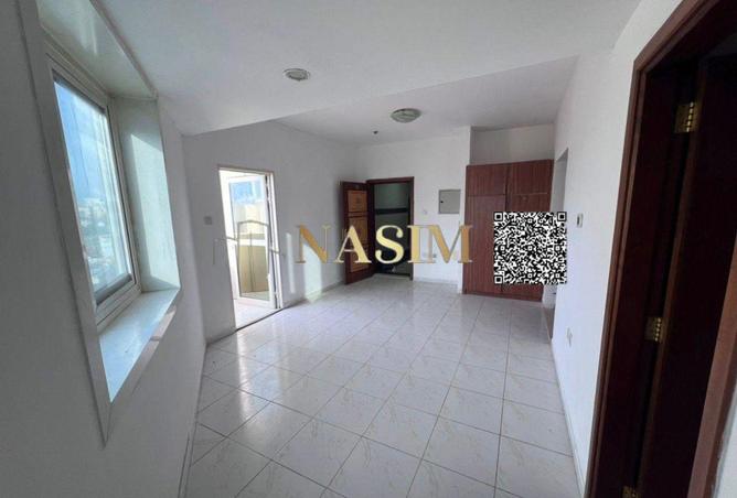 73843936 - Property Image 2