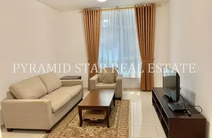 Apartment - 1 Bedroom - 1 Bathroom for rent in Oasis Tower - Sheikh Zayed Road - Dubai