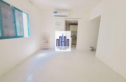 Apartment - Studio - 1 Bathroom for rent in Fire Station Road - Muwaileh - Sharjah