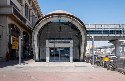 Office Space - Studio - 1 Bathroom for rent in Al Qayada Building - Deira - Dubai
