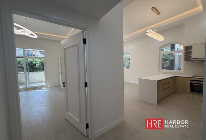 56142760 - Property Image 2