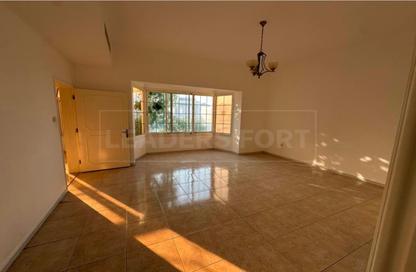 Villa - 5 - 5 for rent in Jumeirah 2 Villas - Jumeirah 2 - Jumeirah - Dubai