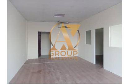 متجر - استوديو للايجار في زد04 - طراز إنجليزي - المدينة العالمية - دبي