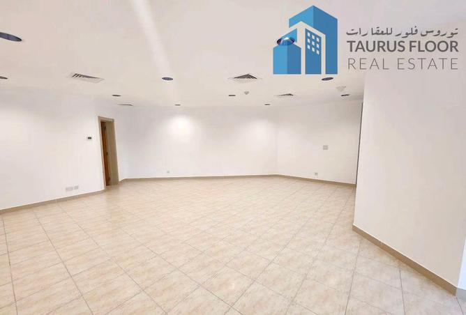 111417657 - Property Image 3