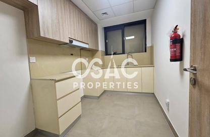 Apartment - 1 - 2 for rent in Dhana 1 - Jumeirah Garden City - Al Satwa - Dubai