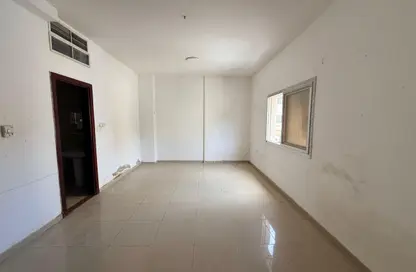 Apartment - Studio - 1 Bathroom for rent in Bu Tina - Al Sharq - Sharjah