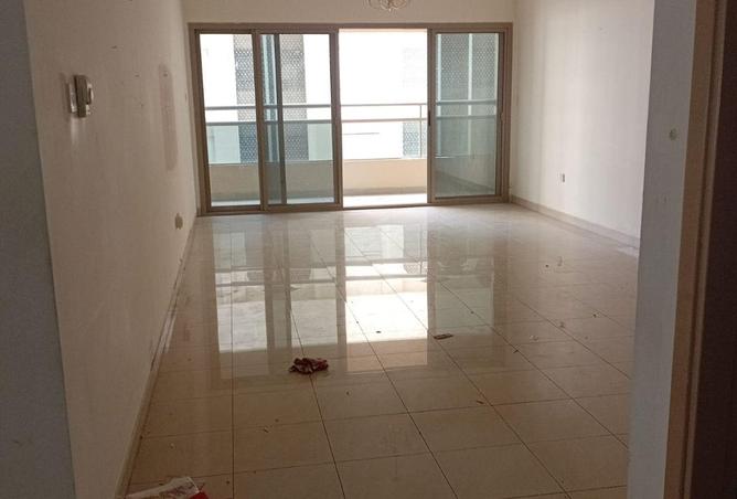 76582040 - Property Main Image