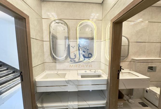 62863758 - Property Image 3