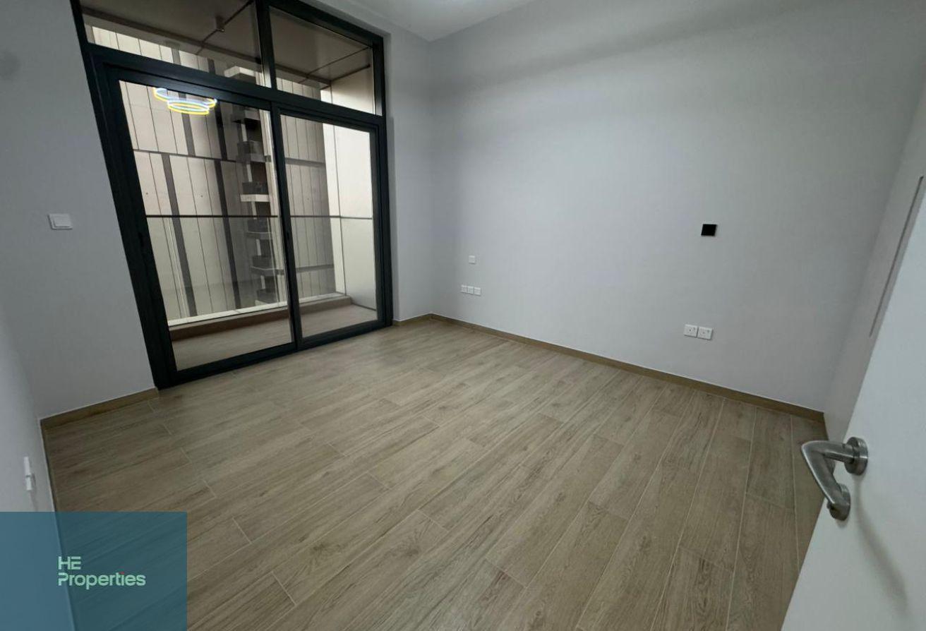 PRIME LOCATION | SPACIOUS | READY TO MOVE photo 4
