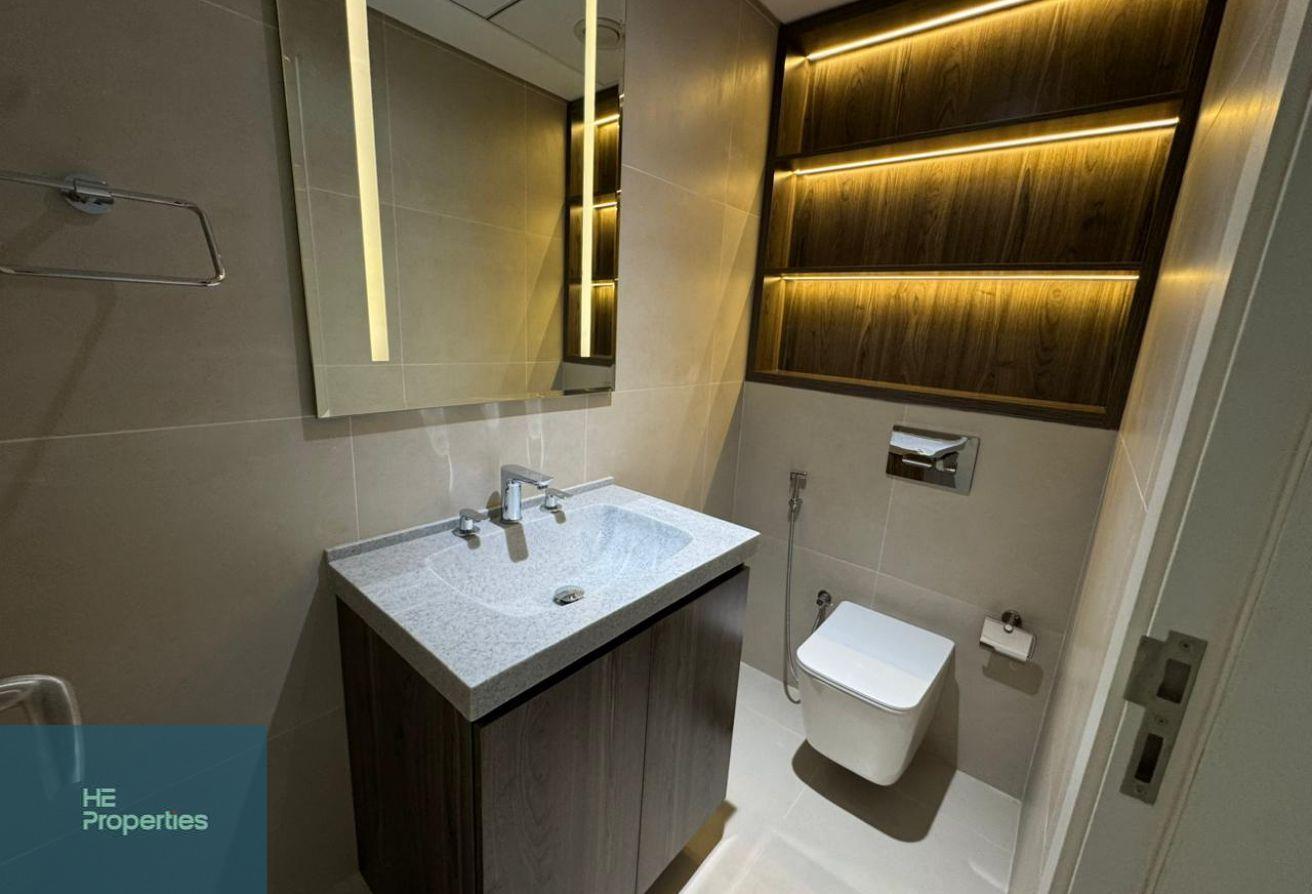 PRIME LOCATION | SPACIOUS | READY TO MOVE photo 16